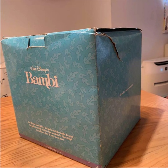 Disney's Bambi 'Little April Showers' Snowglobe - Picture 7 of 8